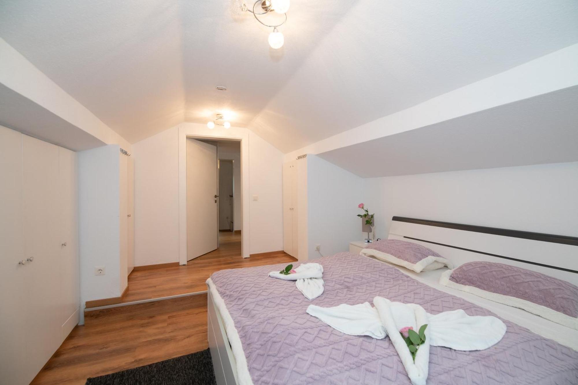 Ferienwohnung Waldblick, Faaker See Oberaichwald  المظهر الخارجي الصورة